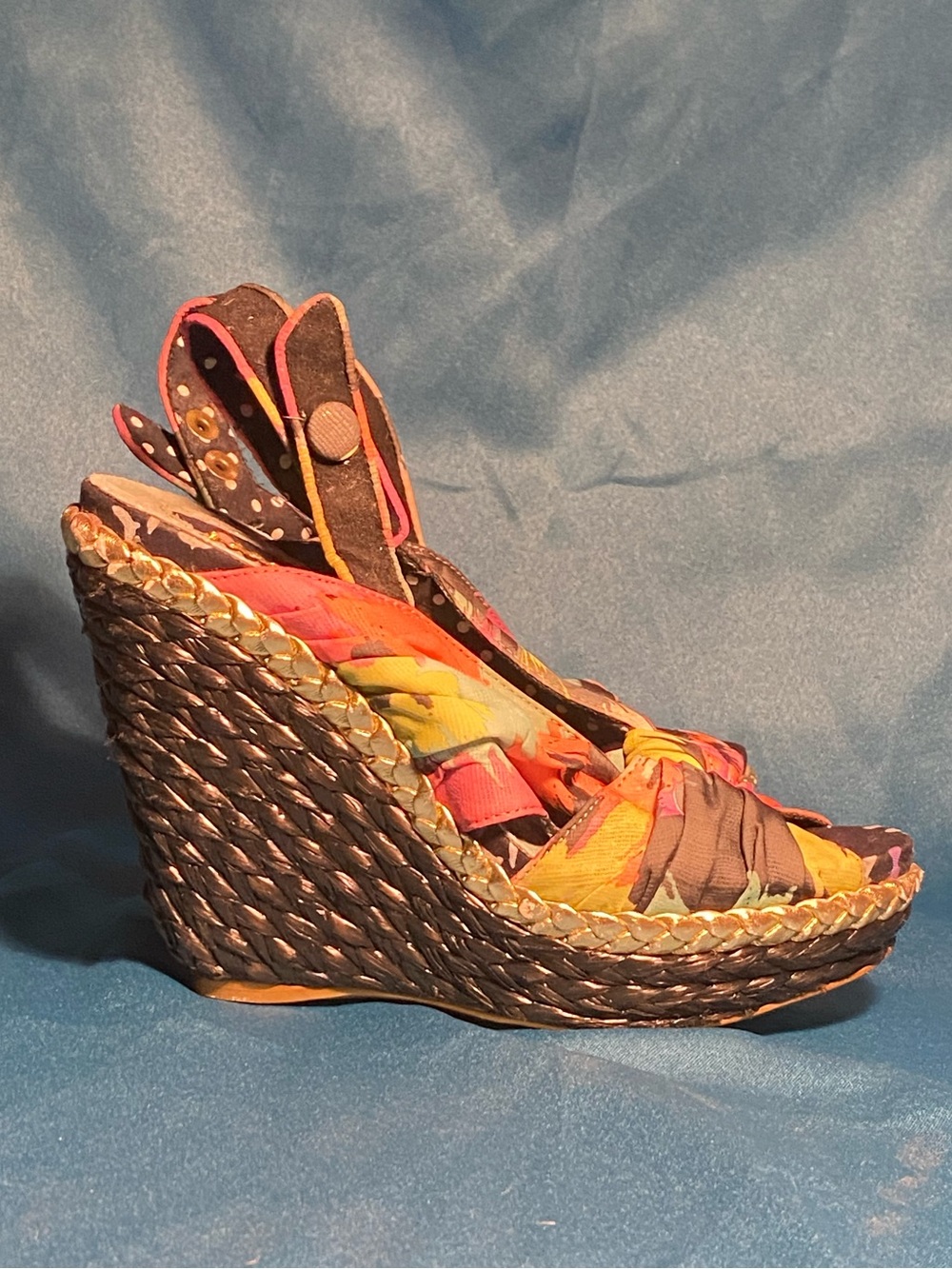 Irregular Choice platform woven wedge sandals,floral fabric twist sling back, 7 - Picture 4 of 12